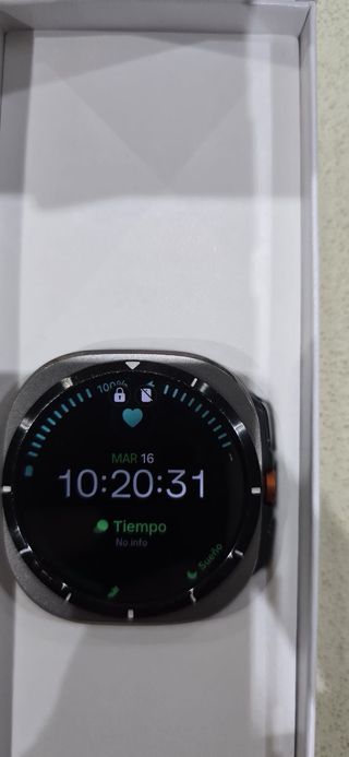 Smartwatch Negro y Plateado