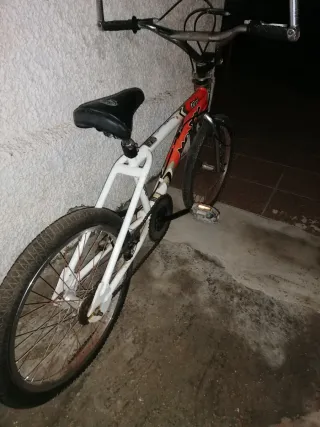 Bicicleta Monty Freestyle 300