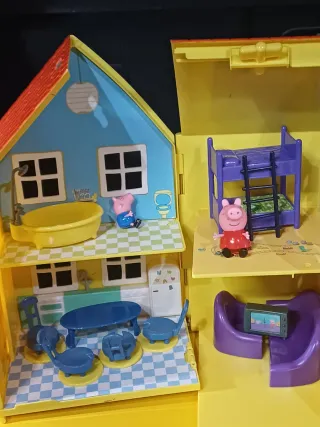 Granja playmobil, casa peppa pig y bebes llorones