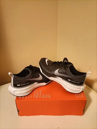 T40,5 Nike ZoomX Invincible Run 3