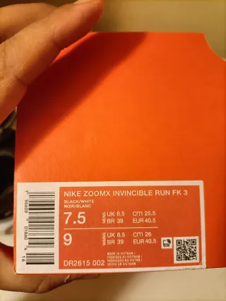 T40,5 Nike ZoomX Invincible Run 3