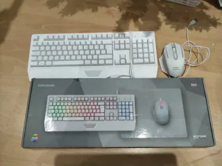 Combo Teclado y Ratón Mars Gaming Blanco