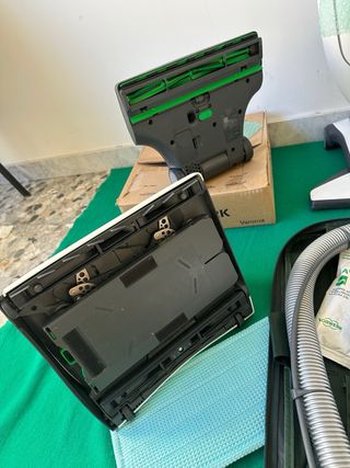 Vorwerk Folletto vk220s completa di tutto