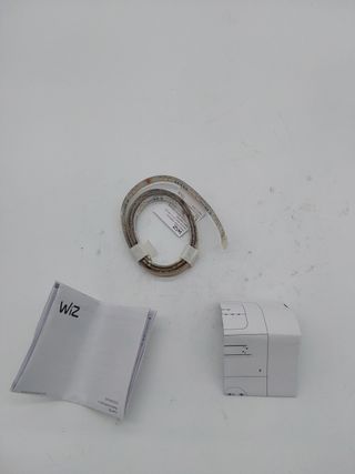 WiZ - Tira Led Inteligente, Extensión de 1m,RGB luz blanca y 16 millones de colores,conéctala vía Wi-Fi y Bluetooth,incluye alim