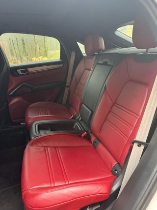 Porsche Cayenne 2023