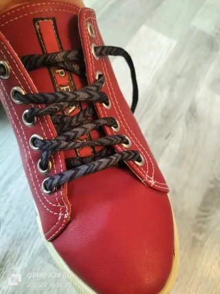 Prada Sneakers Rosse