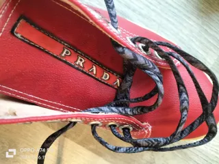 Prada Sneakers Rosse