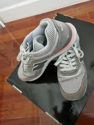 New Balance 36 Gris Rosa