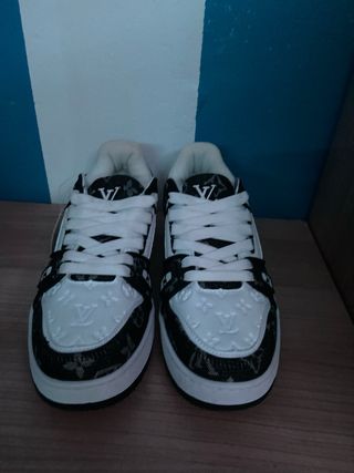 Zapatos Louis Vuitton Negros y Blancos a estrenar
