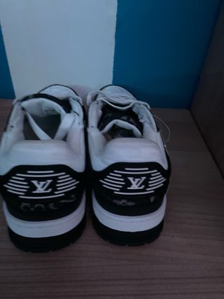Zapatos Louis Vuitton Negros y Blancos a estrenar