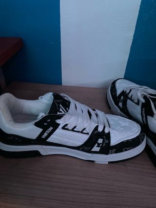 Zapatos Louis Vuitton Negros y Blancos a estrenar