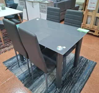 Mesa comedor y 4 sillas OFERTA