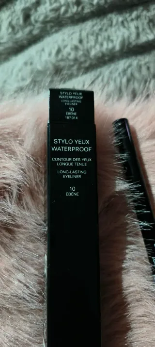 Chanel Stylo Yeux Waterproof Eyeliner 10 Ébène
