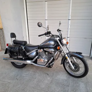 Suzuki Intruder 250cc