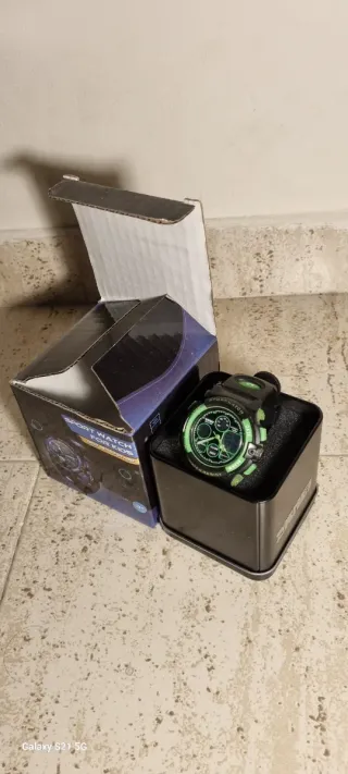 Reloj Deportivo SKMEI Infantil Negro y Verde