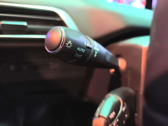 Peugeot 3008 1.5L BlueHDi 96kW (130CV) S&S Allure