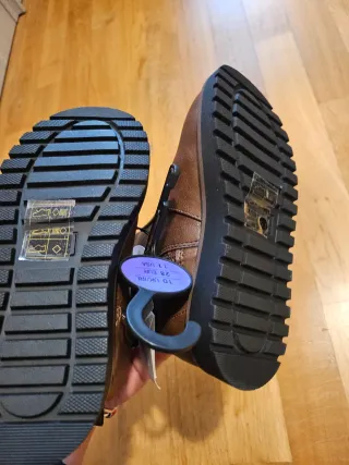 Stivaletti bimbo marrone taglia 28 nuovi