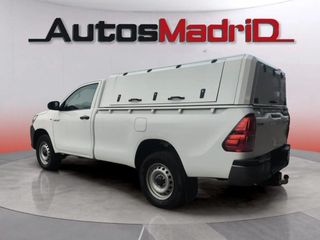 Toyota Hilux 2.4 D-4D Cabina Sencilla GX