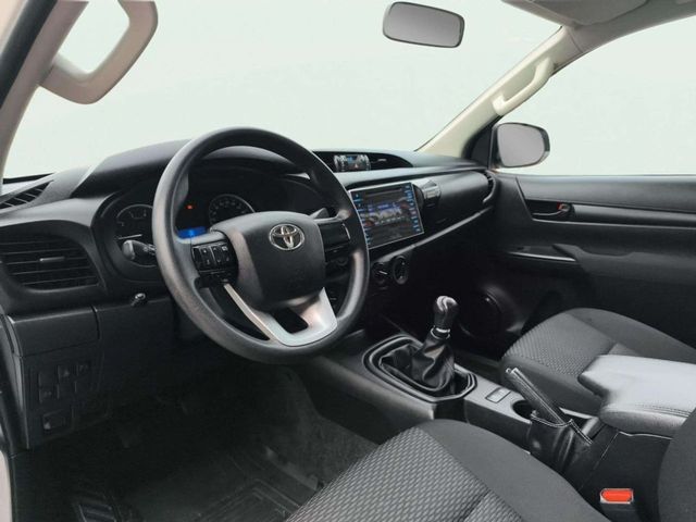 Toyota Hilux 2.4 D-4D Cabina Sencilla GX