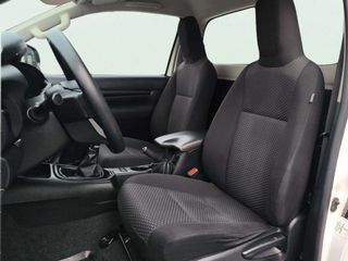 Toyota Hilux 2.4 D-4D Cabina Sencilla GX