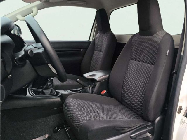 Toyota Hilux 2.4 D-4D Cabina Sencilla GX