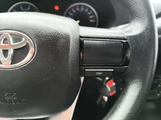 Toyota Hilux 2.4 D-4D Cabina Sencilla GX