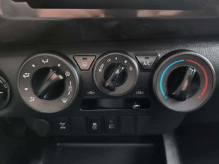 Toyota Hilux 2.4 D-4D Cabina Sencilla GX