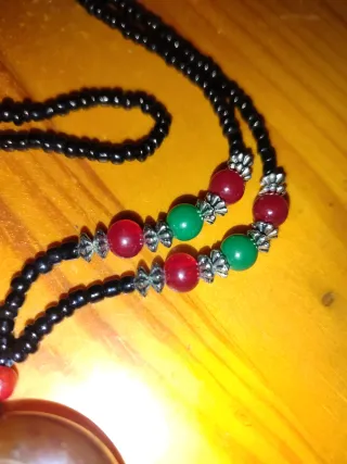 Collar de ágata marrón