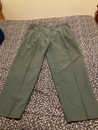 Traje de hombre verde talla 56