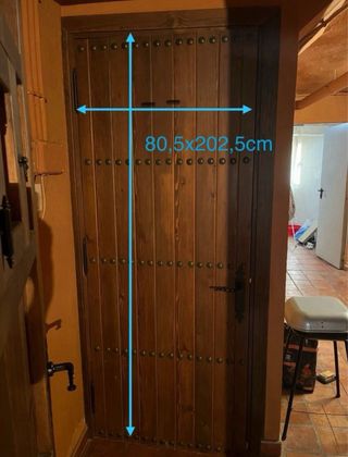 Puerta rústica maciza de roble, estilo rústico