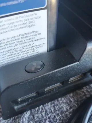 Ps4 Slim 500gb + Ventilador y 2  Mandos