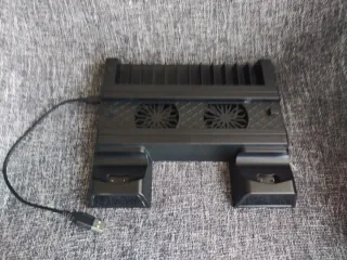 Ps4 Slim 500gb + Ventilador y 2  Mandos