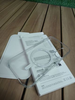 Custodia iPhone 16 MagSafe Trasparente