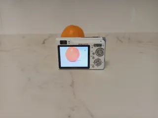 Cámara Digital Sony DSC-W80 Blanca