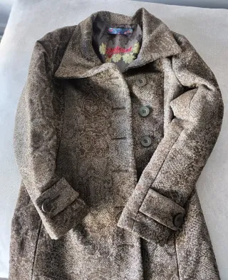 Precioso Abrigo Desigual
