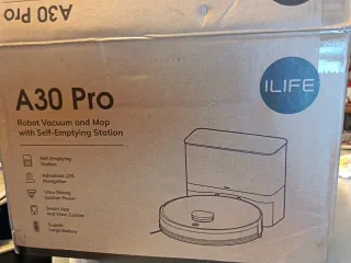 Robot aspirador iLife A30 Pro con base