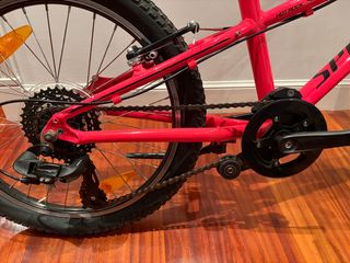 Bicicleta Specialized Hotrock 20