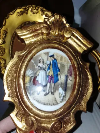 Marco de fotos antiguo con escena