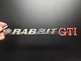 Emblemas y molduras coches antiguos