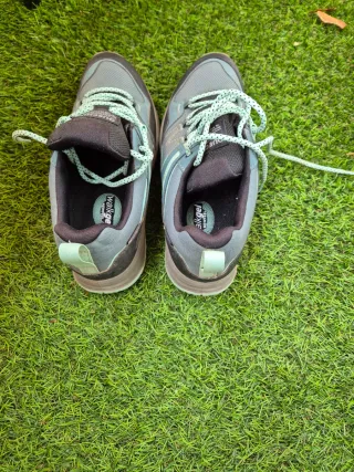 Zapatillas trekking mujer Quechua gris/verde