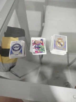 Cromos Liga Este 2025/26,303 cromos sin repetir