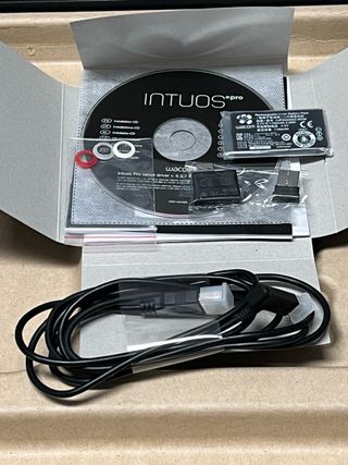 Tableta gráfica Wacom Intuos Pro L PTH-851