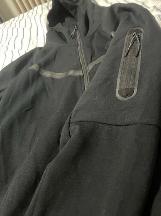 Chaqueta Nike Tech Negra