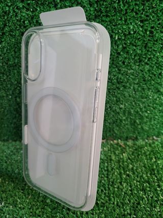 Custodia iPhone 16 trasparente MagSafe