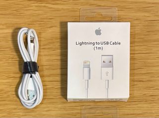 iPad Air 2 / 128 Gb / Blanco + Lector de Tarjetas