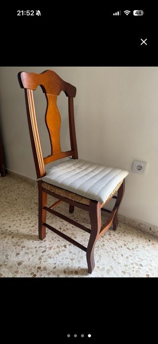 Sillas de comedor de madera y tela