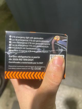 Luz de emergencia V16 geo localizable DGT