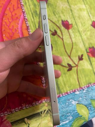 iPhone 12 128GB + 8 custodie