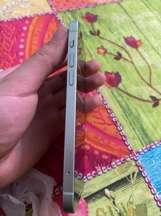 iPhone 12 128GB + 8 custodie