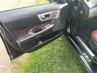 Jaguar XF 2009